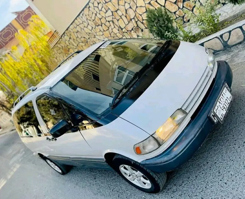 Toyota Lucida Family 1994 Automatic (1)