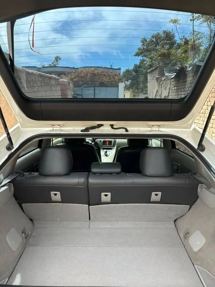 Toyota Prius 2015, White Pearl, American (2)