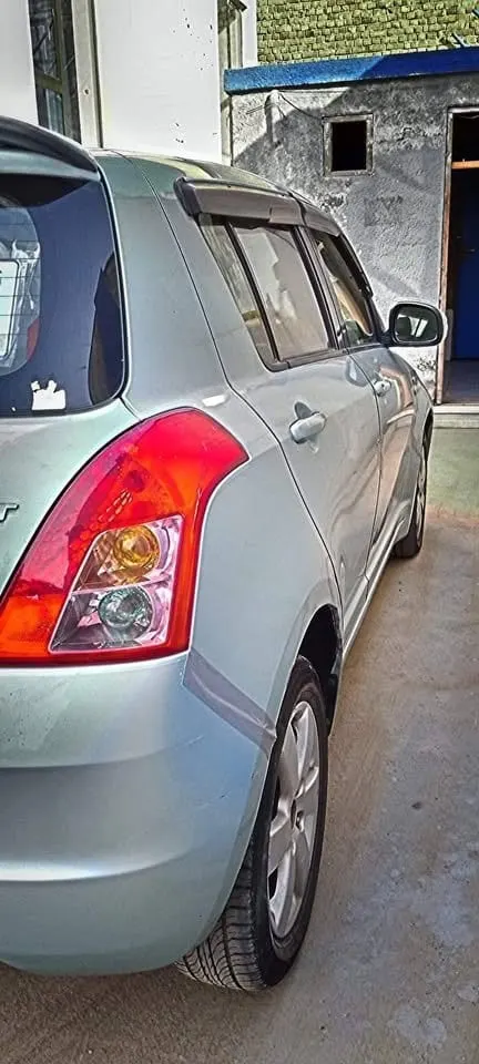 Suzuki Swift 2008, stable and leather seat (1)