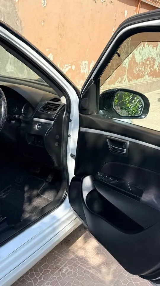 Suzuki Swift 2011, Kabul Plate, Active AC, Automatic Gearbox (4)