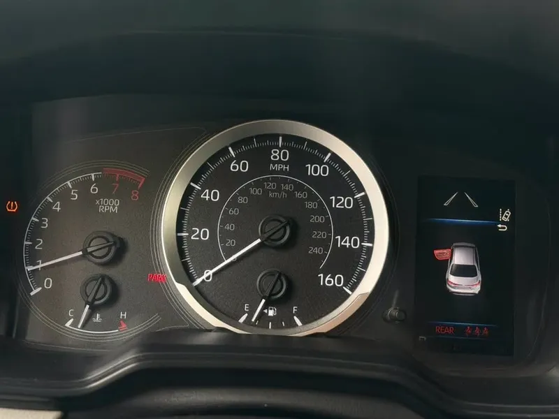 Toyota Corolla LE 2020, 13500 USD (3)