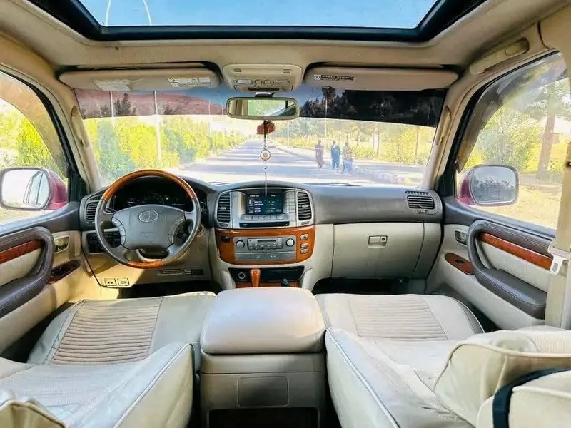 Toyota Land Cruiser 2000, Lexus LX470 Style, 8-Cylinder Automatic (6)