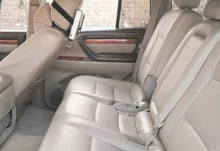 Toyota Land Cruiser 2000, Lexus LX470 Style, 8-Cylinder Automatic (7)