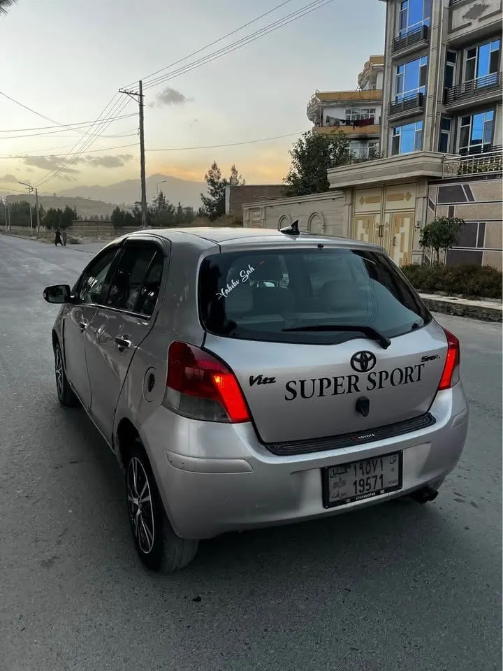 Toyota Vitz 2008 (Shipped 2010) (5)