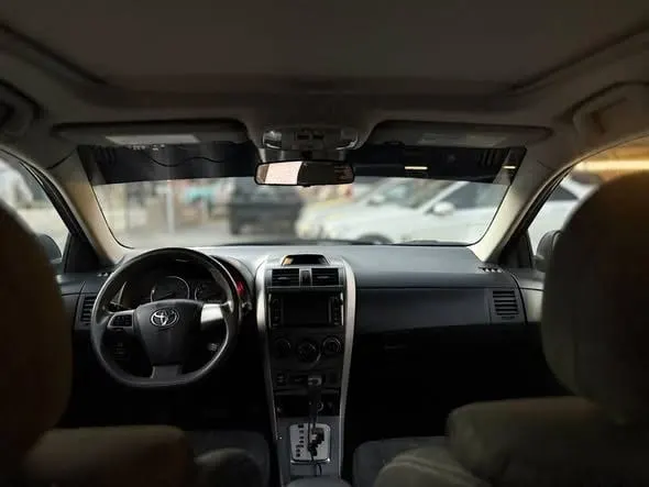 Toyota Corolla 2013 with S-Class options, no accident, American version (3)
