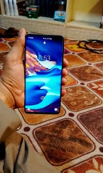 Samsung Galaxy S10 5G 256GB 8GB RAM for sale (2)