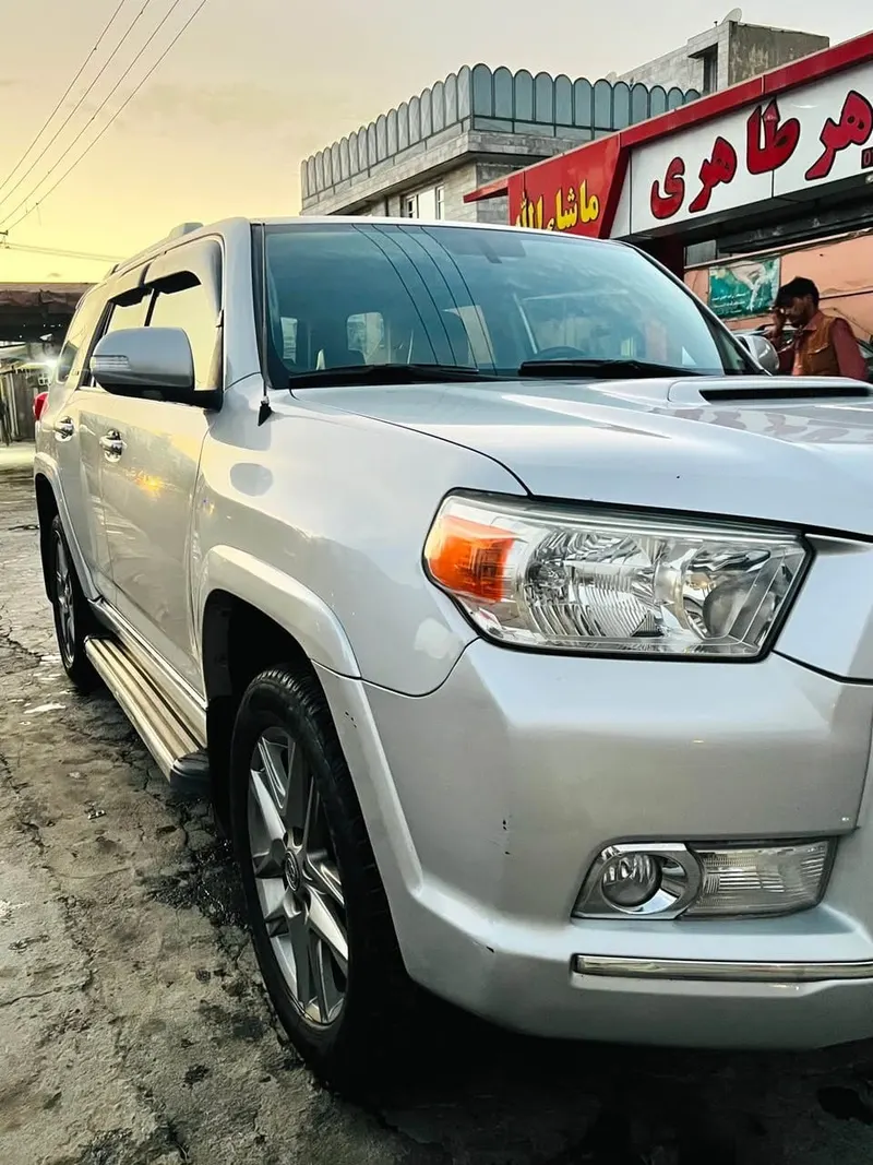 Toyota 4Runner 2010 Limited, Silver, Clean Documents, No Accident (2)