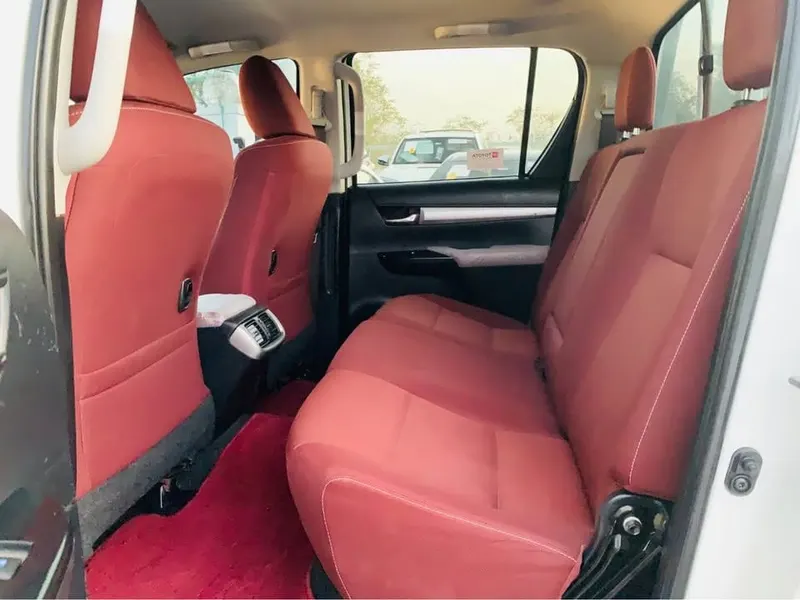 Toyota Hilux 2017 White, Diesel 4-Cylinder, Registered Kabul (7)