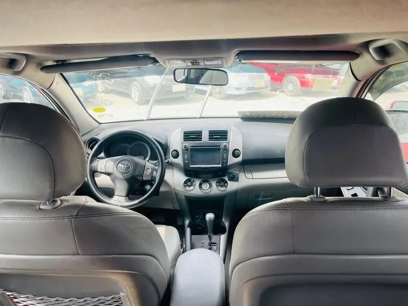 Toyota RAV4 2007 white, automatic, sunroof (6)