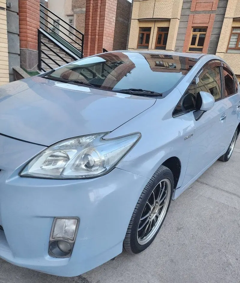 Toyota Prius 2010 Hybrid, Pistachio Colour, Sport Wheels (1)