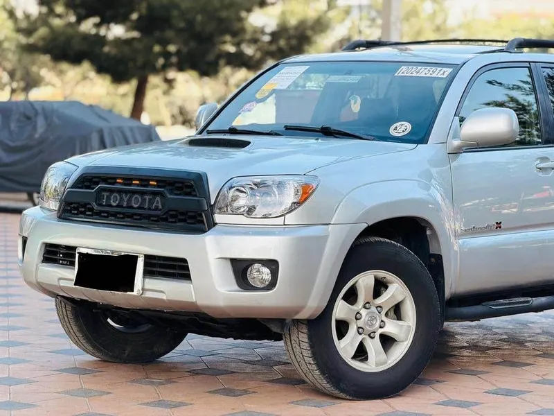 Toyota 4Runner Sport 2005, Silver, Full Option (4)