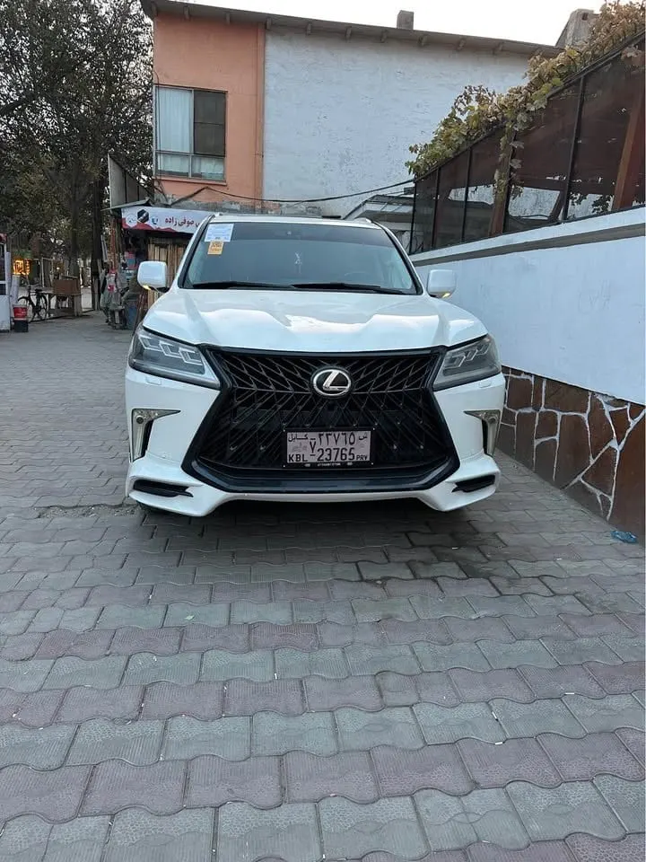 Lexus LX570 American 2009, 2020 Body Kit, White (3)