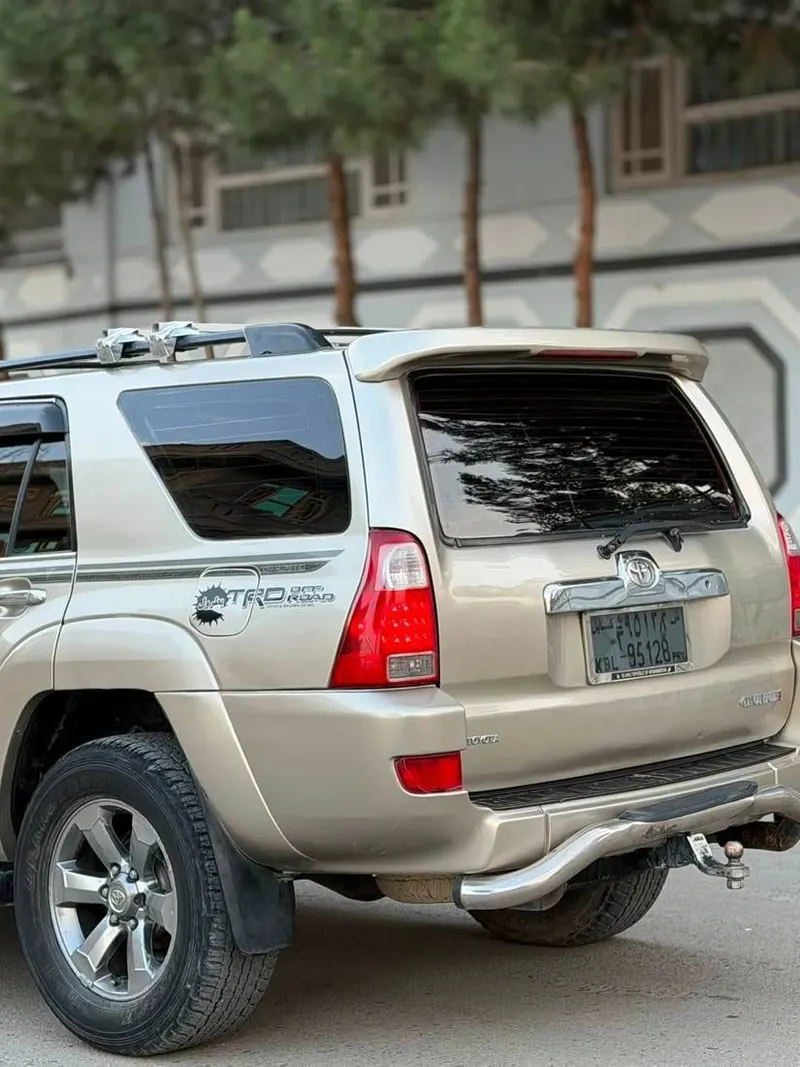 Toyota 4Runner SR5 2004, Gold, 7800 USD (4)