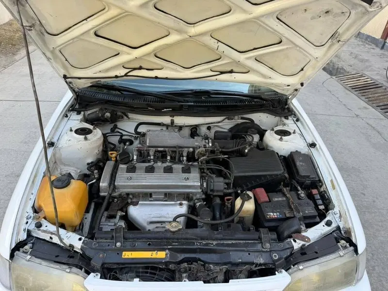 Toyota Corolla Canadian 2015, Automatic, White (2)