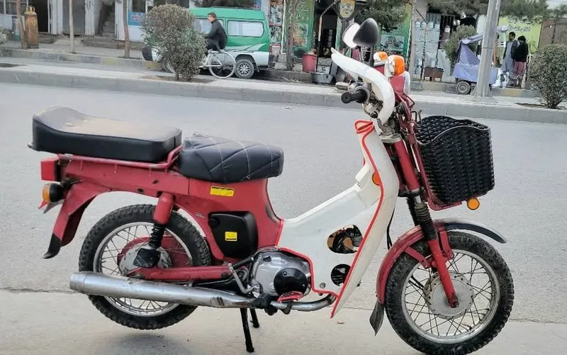 Japanese 70cc Motorcycle, 4-Speed, No Clutch (2)