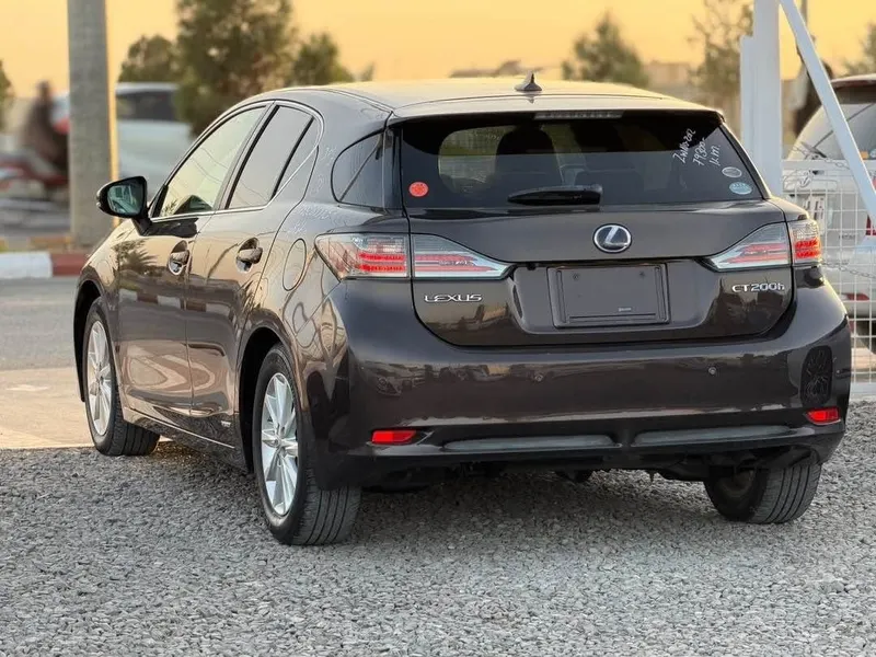Lexus CT 200h 2013 Hybrid (3)
