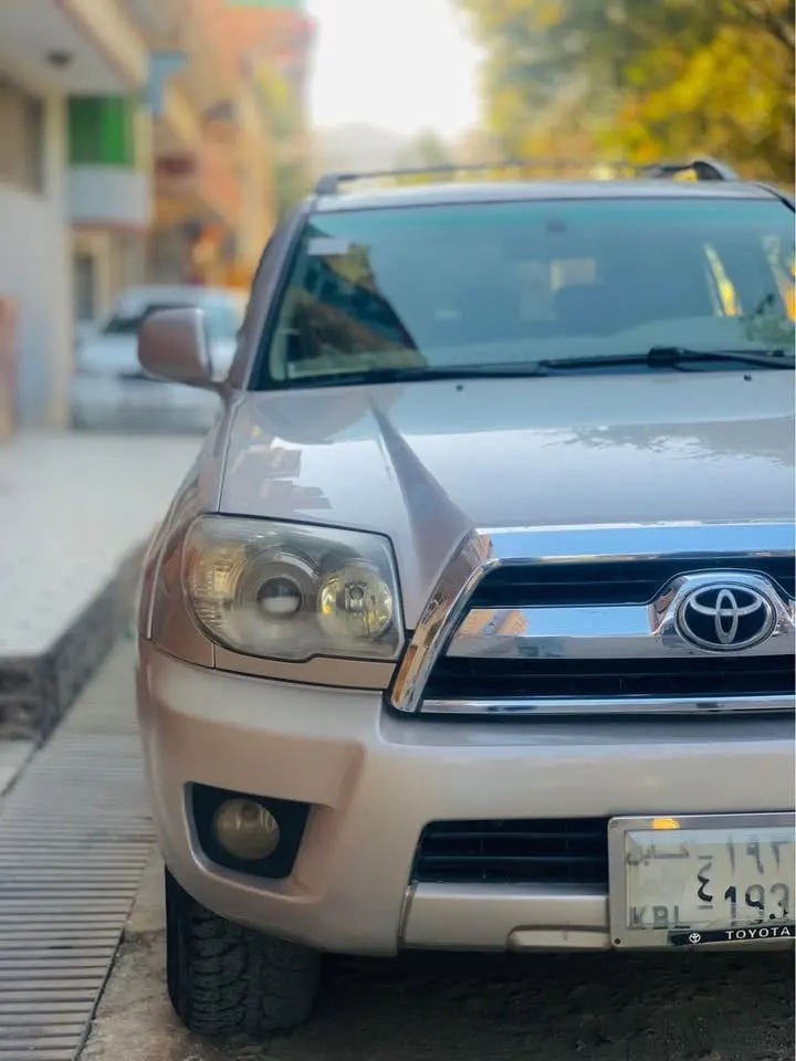 Toyota 4Runner 2004, 6-Cylinder, Petrol, Gold (3)