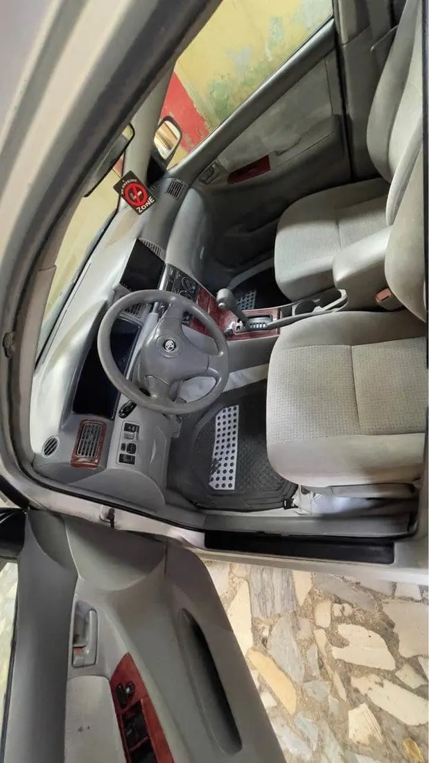 Toyota Corolla LE 2007 (5)