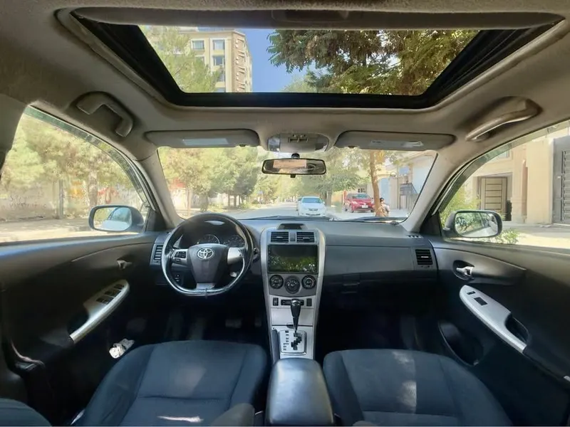 Toyota Corolla 2011 Full Option, Sunroof, Clean Documents (6)