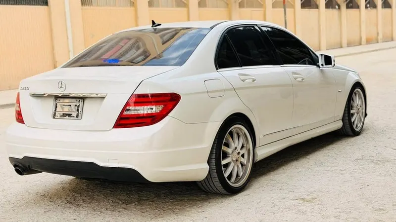 Mercedes-Benz C250 2012, Automatic, New Arrival, No Accident (5)