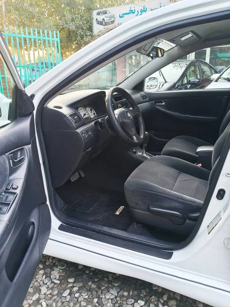 Toyota Corolla 2007 S class, white, automatic, American version (4)