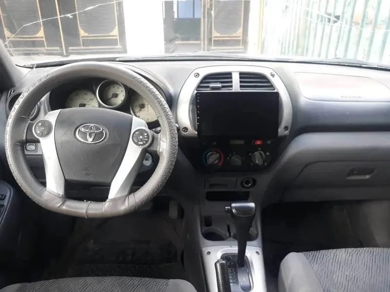 Toyota RAV4 2001, full option, automatic gearbox (2)