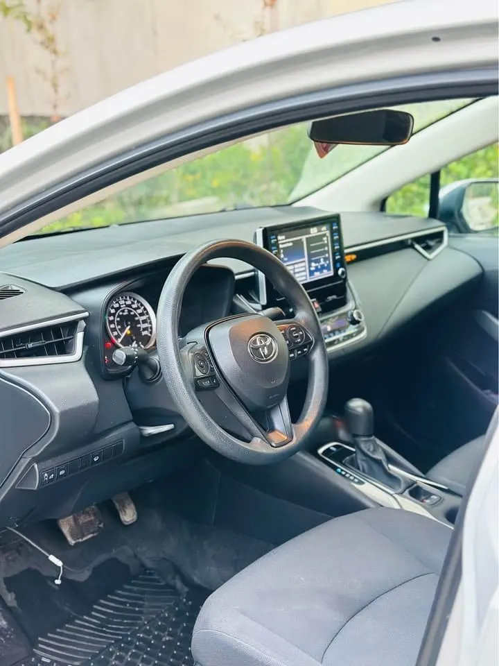 Toyota Corolla 2020 LE, Silver, Imported, Automatic (8)