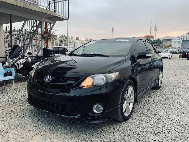 Toyota Corolla 2013, black, clean documents, for sale (4)