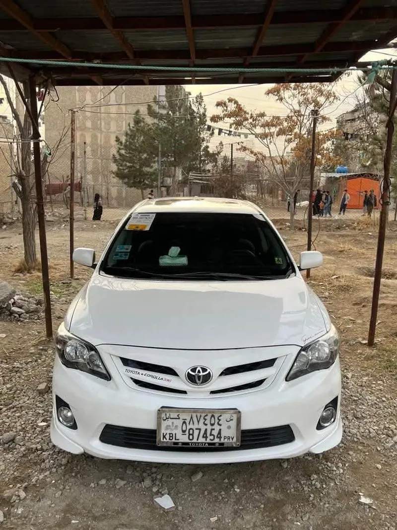 Toyota Corolla Canadian 2011, Full Option, Accident-Free (1)