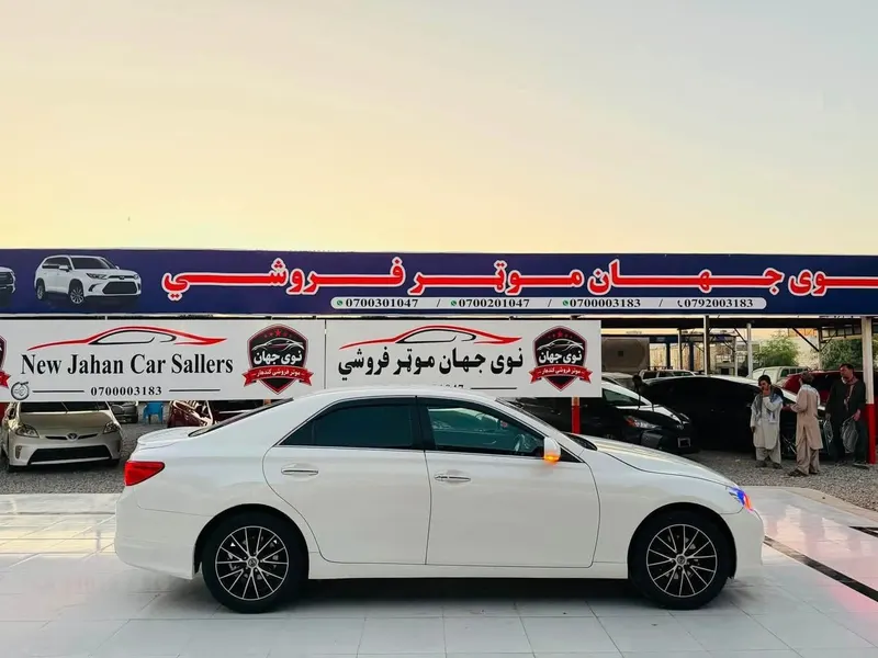 Toyota Mark X 2010, 2500cc, Automatic, 109,700 km (5)