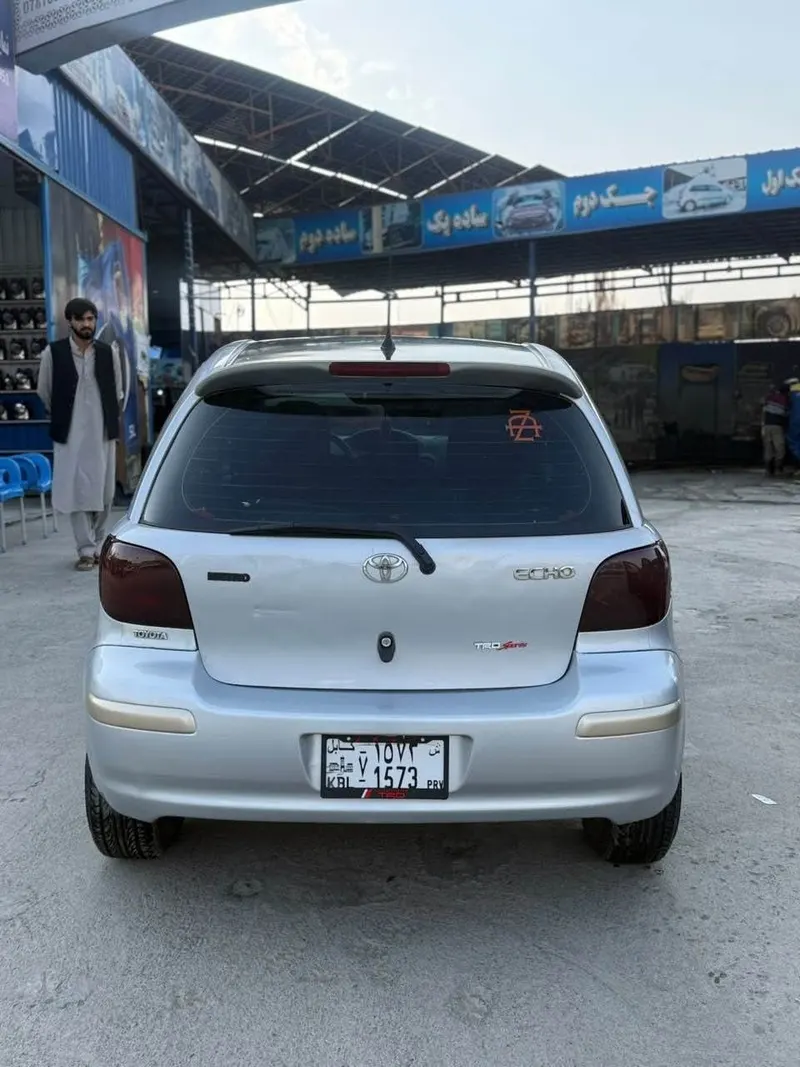 Toyota Vitz 2004, Silver, Automatic (3)