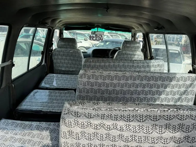 Toyota Hiace 1994 Diesel Van for Sale (5)