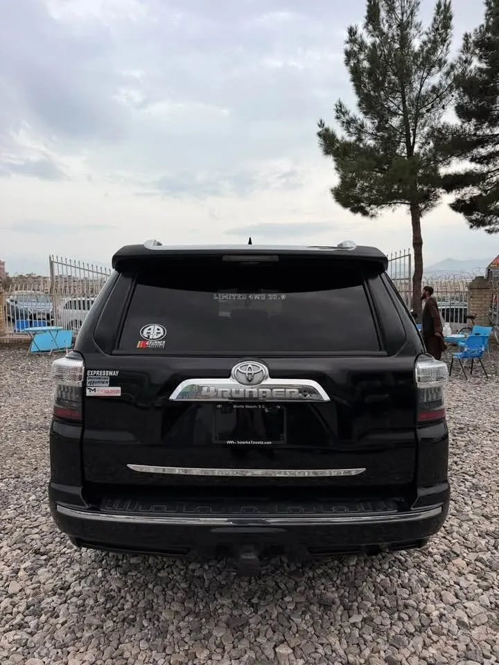 Toyota 4Runner 2010 Black, New Plate, Sunroof (8)