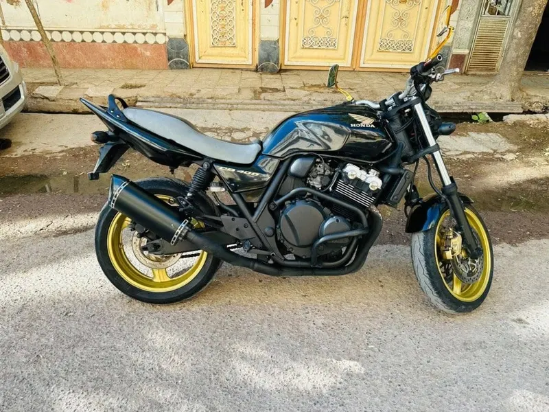 Honda CB400 Japanese motorcycle, excellent condition (3)