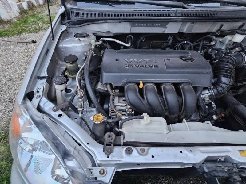 Toyota Corolla 2007 Silver Automatic (4)