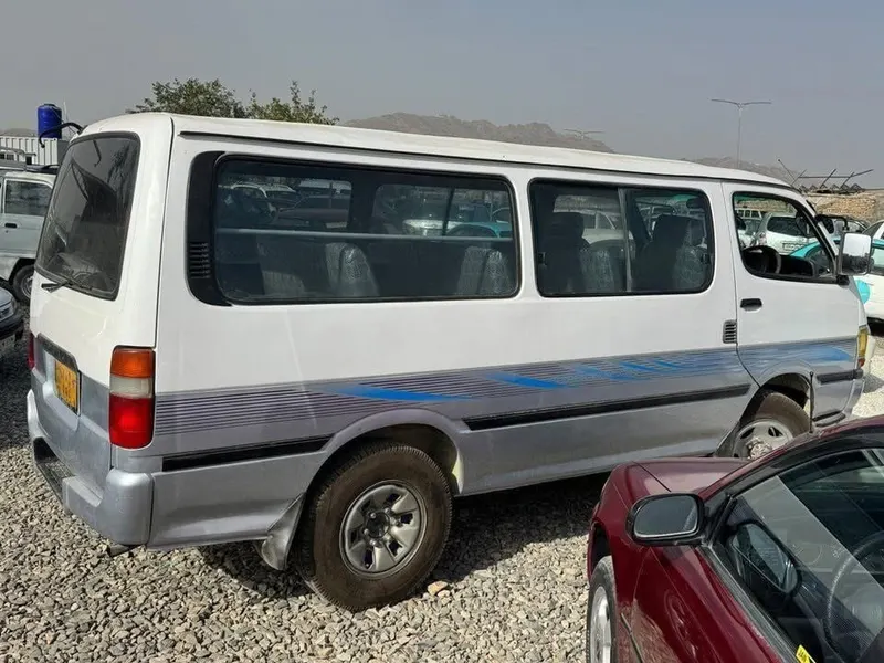 Toyota Hiace 1994 Diesel Van for Sale (2)