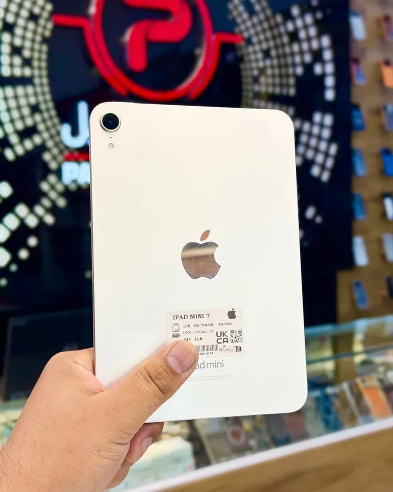 Apple iPad mini 7 128GB Silver (1)
