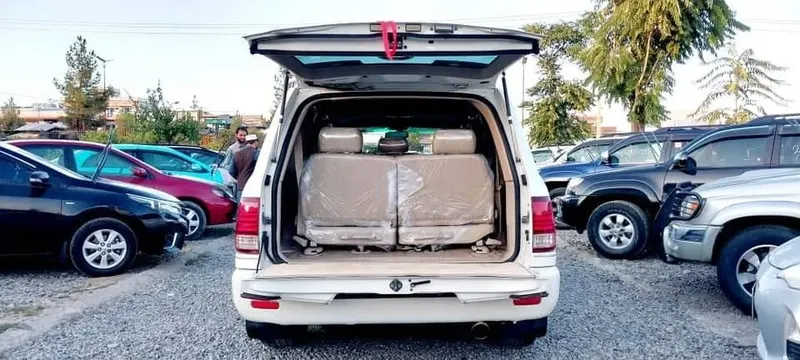 Lexus LX470 2000, Pearl White, V8, Automatic (8)