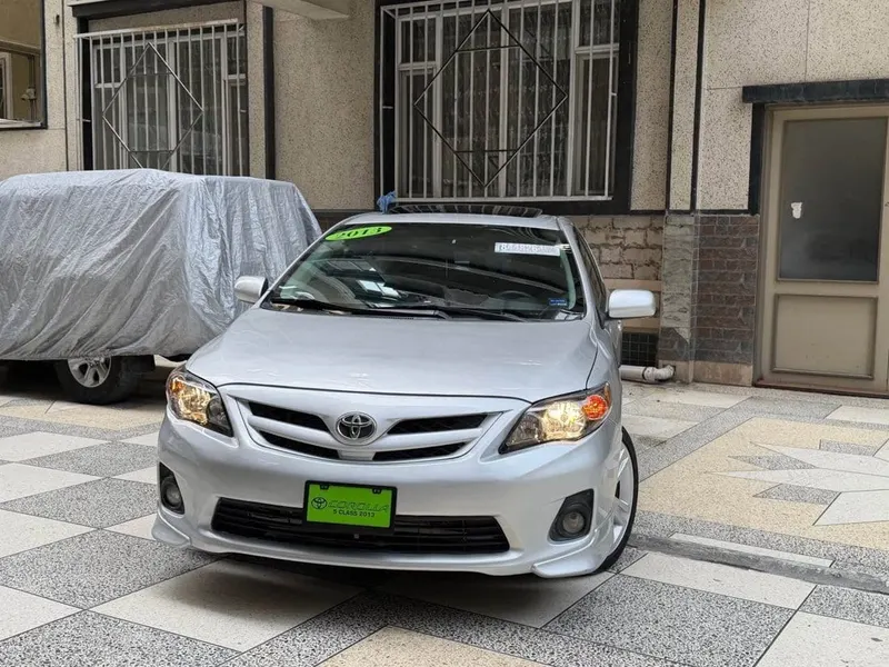 Toyota Corolla 2013 S Class Silver, Registered Kabul, No Accident (3)
