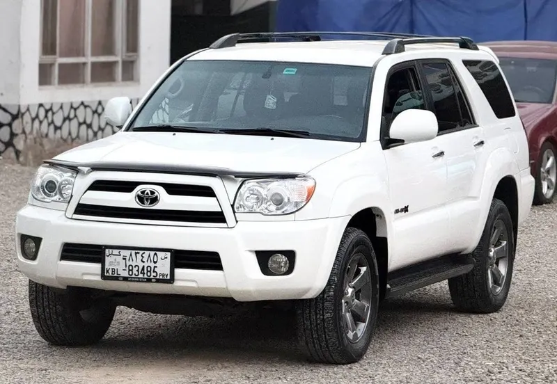 Toyota 4Runner 2006, White, No Accident, Clean Documents, Urgent Sale (4)