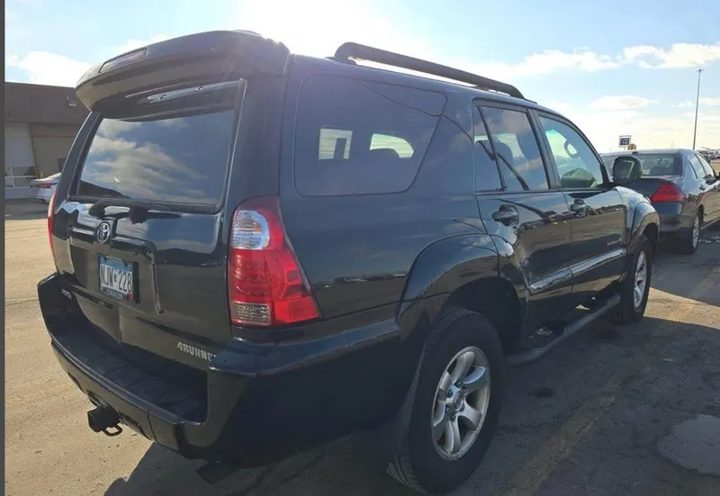 Toyota 4Runner Sport 2007, 130,000 km (2)