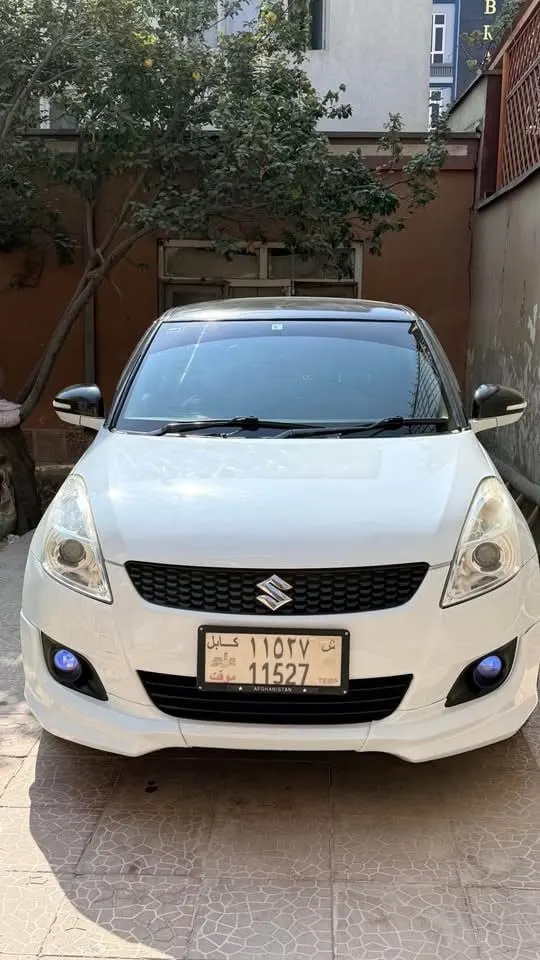 Suzuki Swift 2011, Kabul Plate, Active AC, Automatic Gearbox (1)