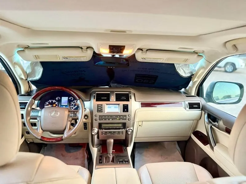 Lexus GX460 2011 V8 Full Option (2)