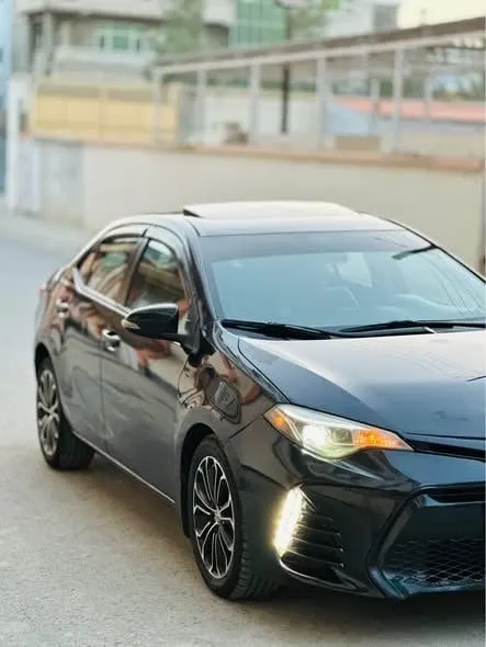 Toyota Corolla 2016 S Full Option, Sunroof, 56k km, Clean Documents (4)