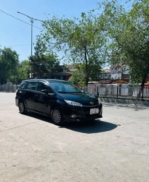 Toyota Wish 2014 Full Option Black, 4-Cylinder, Automatic (5)