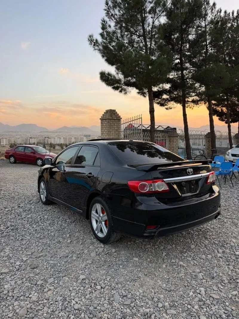 Toyota Corolla 2013 Black (5)