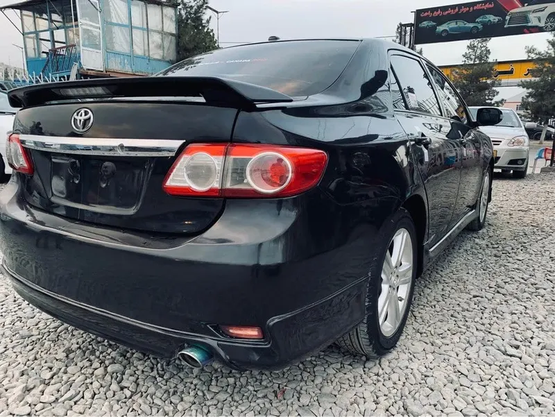 Toyota Corolla 2013, black, clean documents, for sale (3)