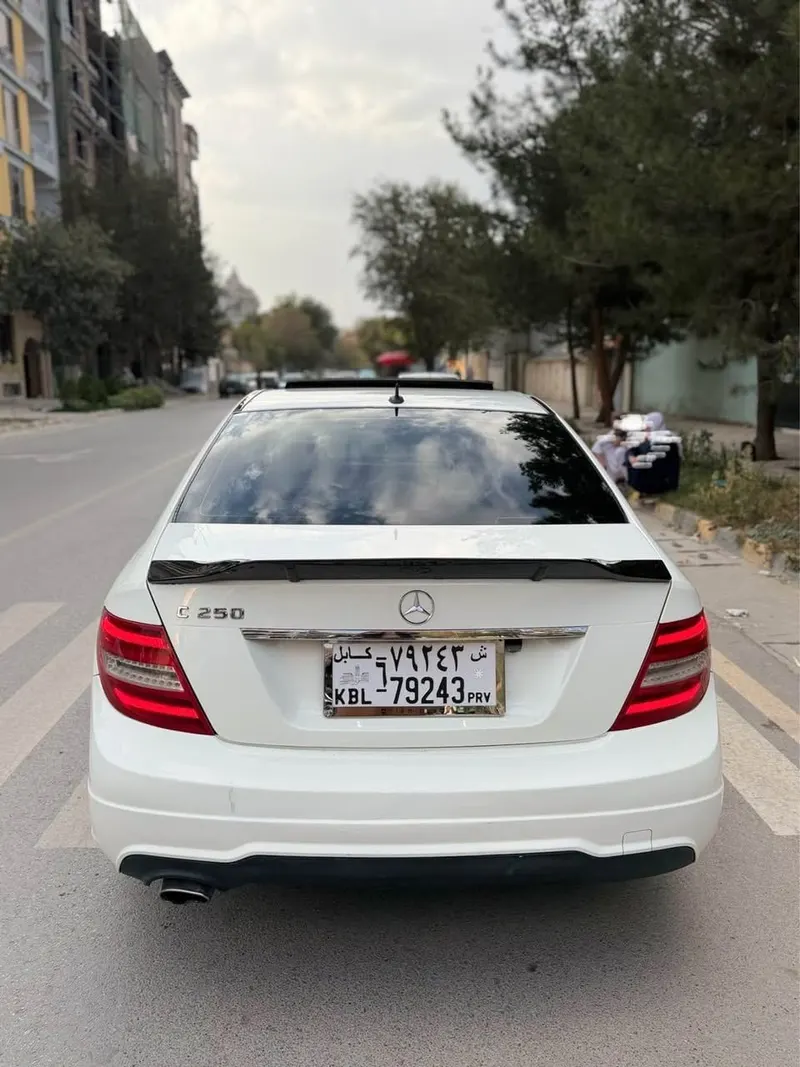 مرسدس بنز C250 سال 2012، سفید، تمام آپشن (4)