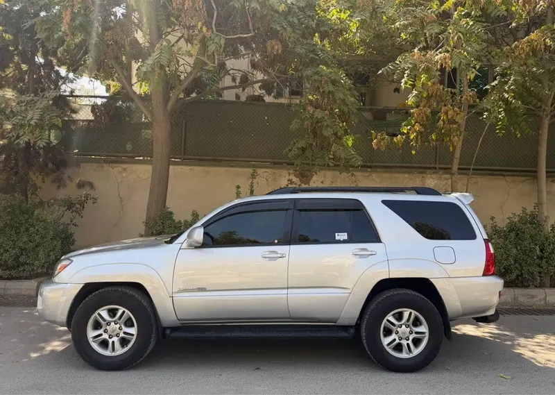 Toyota 4Runner SR5 2005 (3)