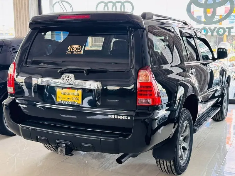 Toyota 4Runner SR5 2006, Black, Used (2)